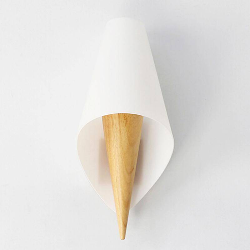 Belthrum | Minimalistische Afgeronde Kegel Houten Matglas Wandlamp