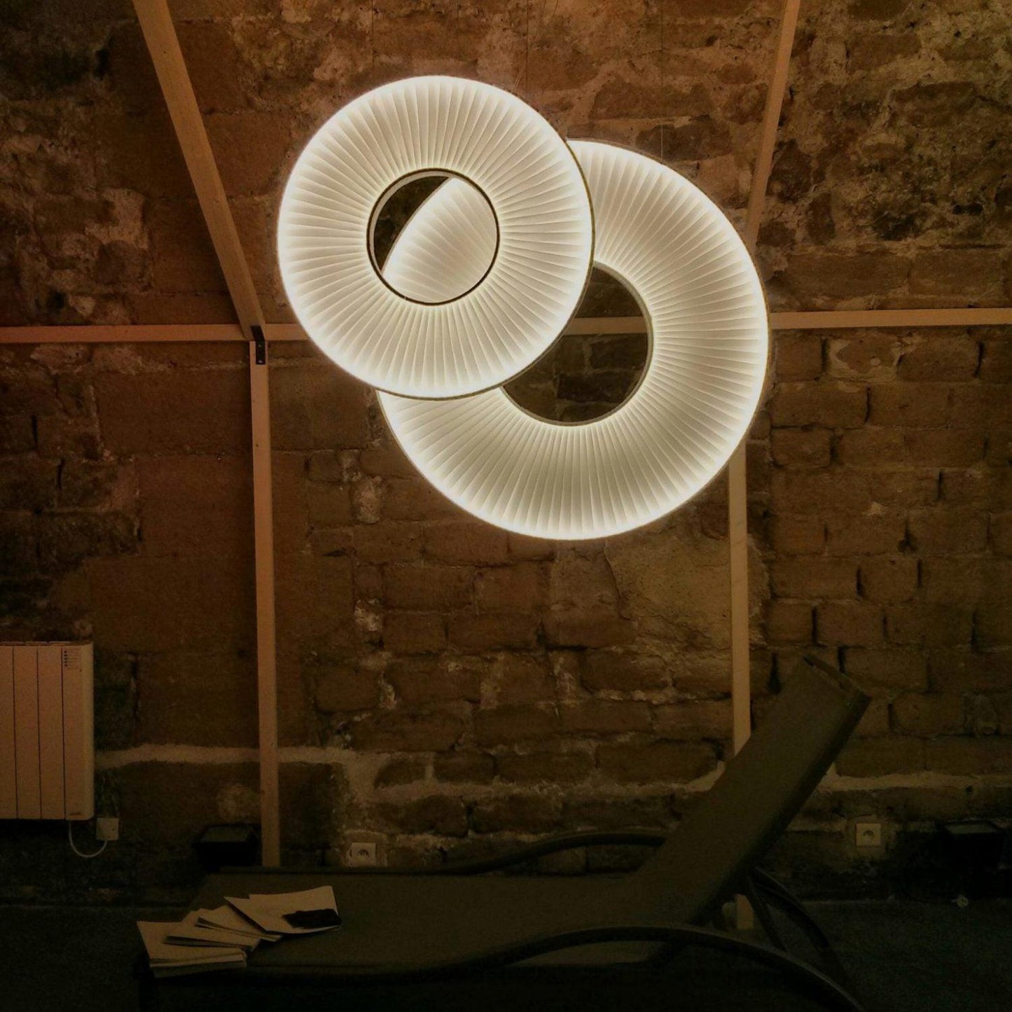 Elvandar | Geplooide Stof Architectonische Drijvende Hanglamp