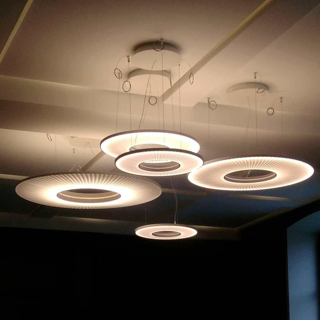 Elvandar | Geplooide Stof Architectonische Drijvende Hanglamp
