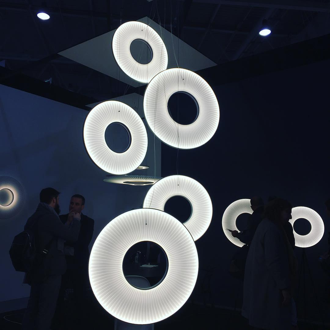 Elvandar | Geplooide Stof Architectonische Drijvende Hanglamp