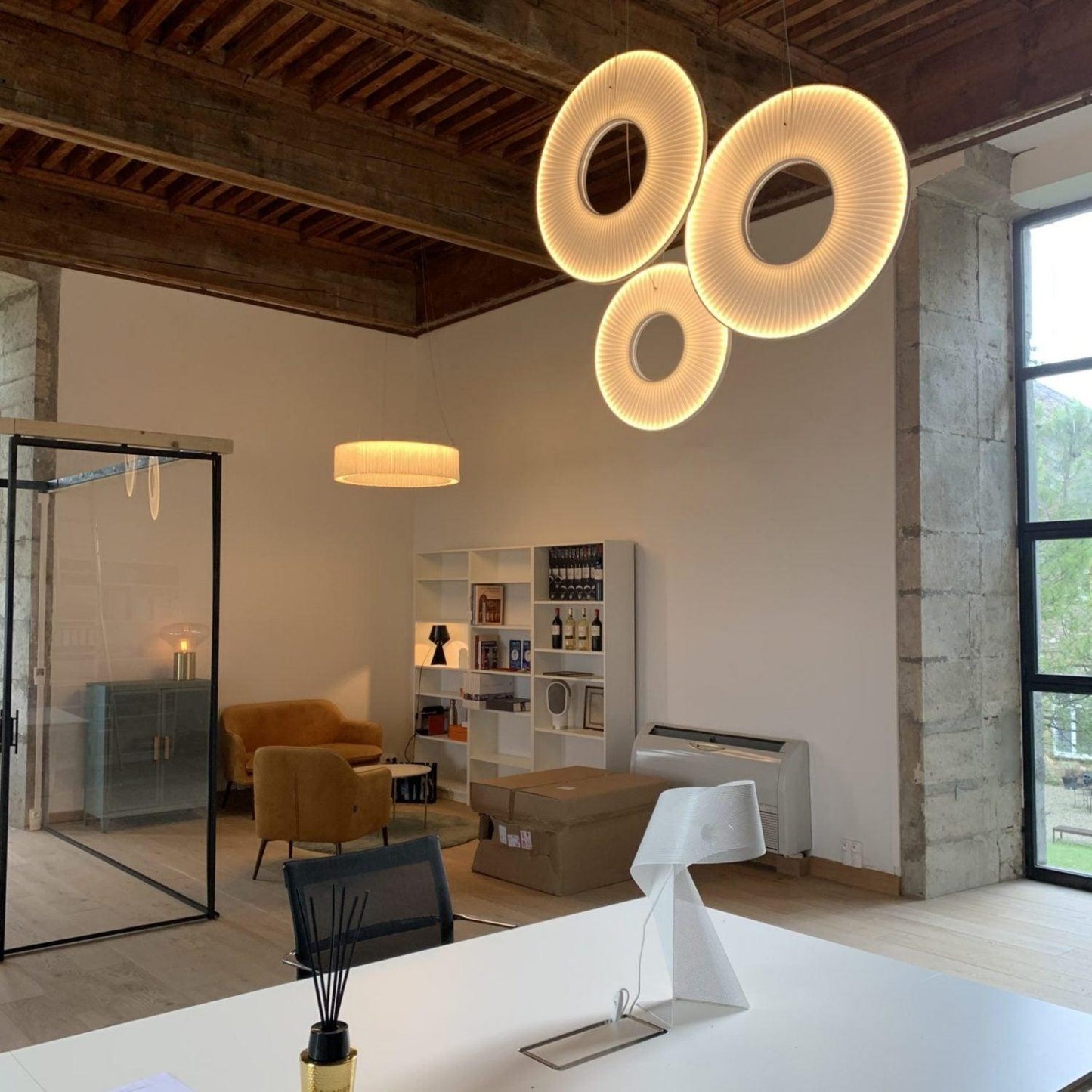 Elvandar | Geplooide Stof Architectonische Drijvende Hanglamp