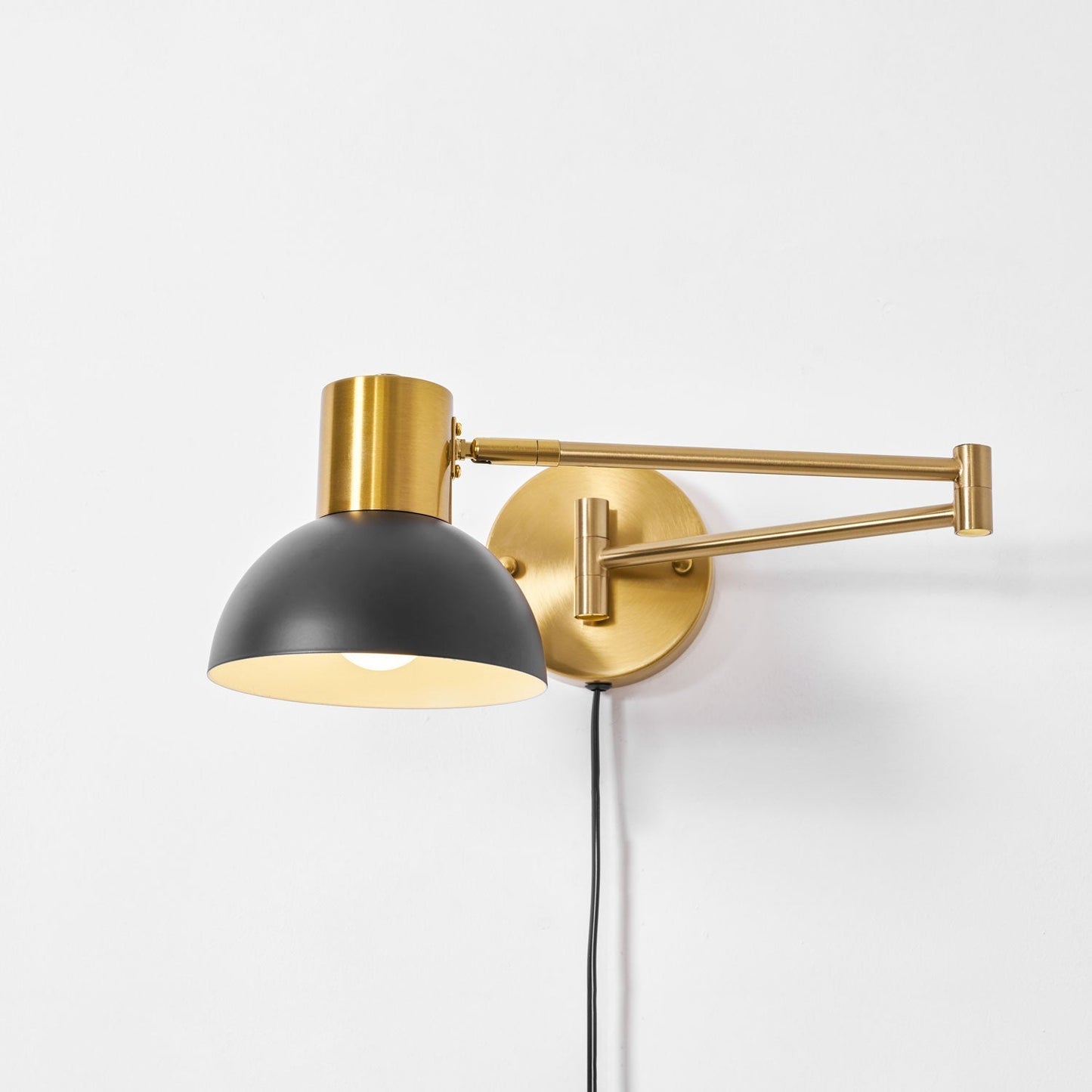 Kelsigore | Minimalistische draaibare scharnierarm geometrische functionele wandlamp
