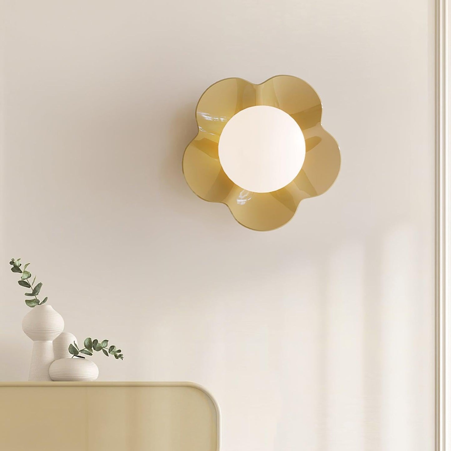 Elvorn | Speelse Hars Sculpturale Kunstglas Wandlamp