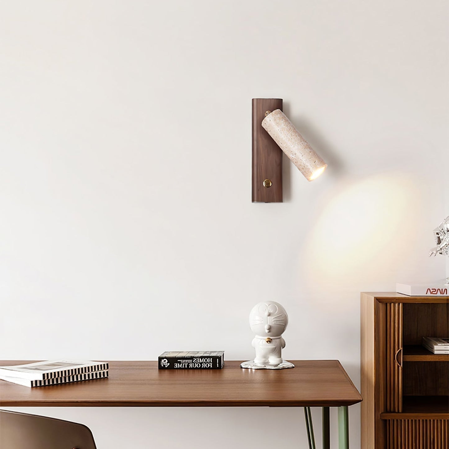 Verluxen | Strakke Cilindrische Travertijn Steen Wandlamp