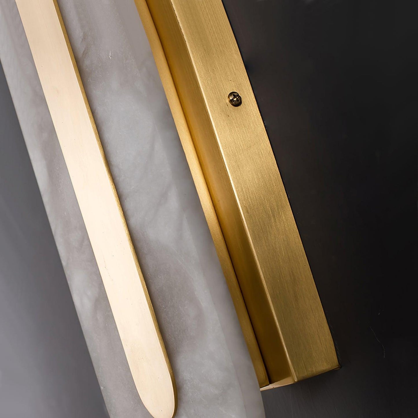 Corinthia | Albast cilindrische doorschijnende stenen wandlamp