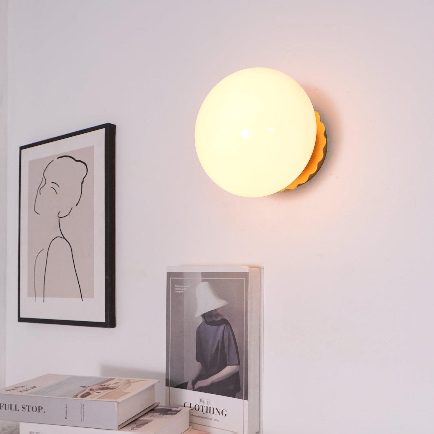 Galdromic | Sculpturale Matglazen Bol Wandlamp
