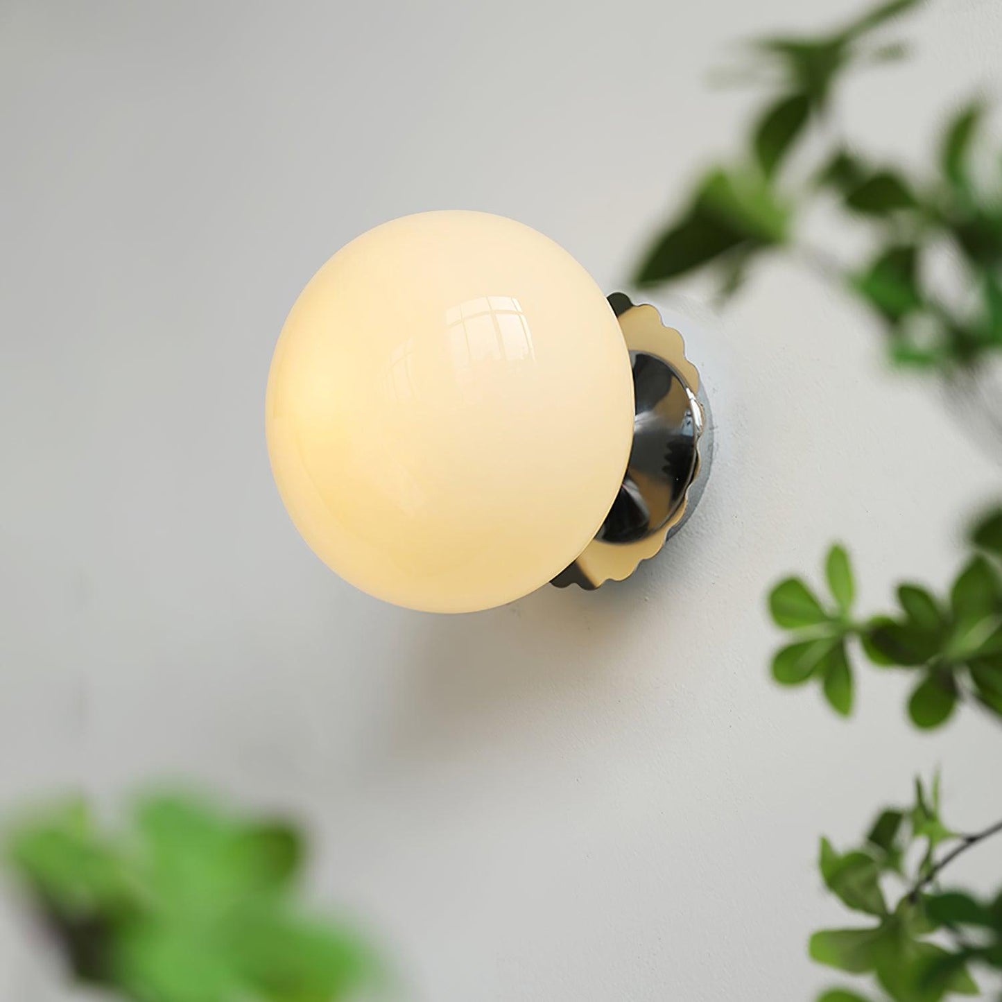 Galdromic | Sculpturale Matglazen Bol Wandlamp