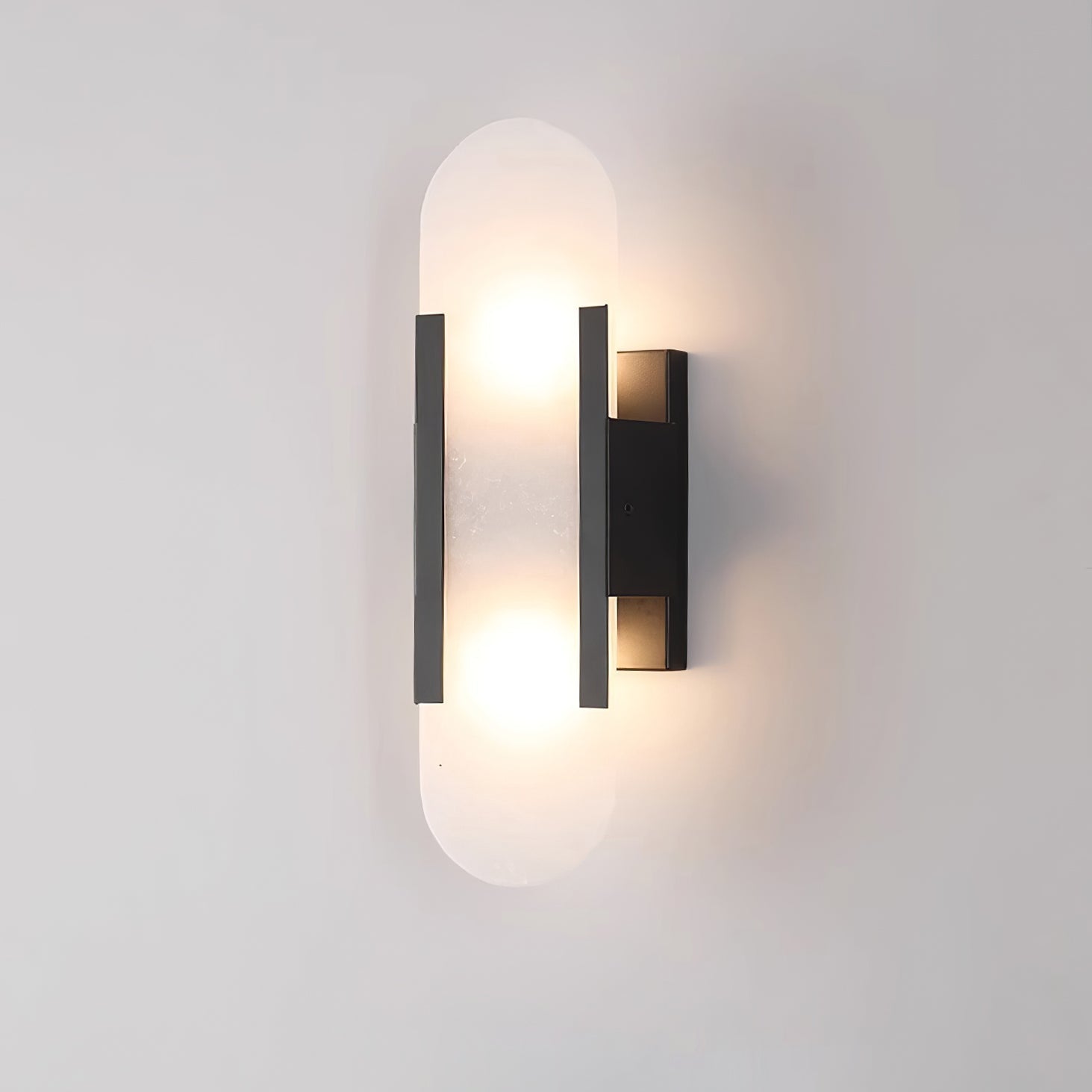 Ivalis | Moderne Verlengde Alabaster Steen Wandlamp