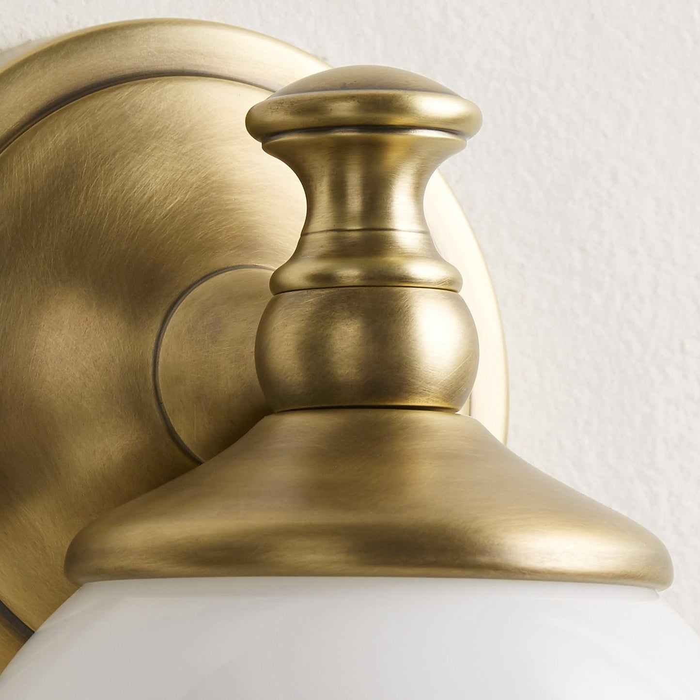 Lisaeth | Minimalistische Arm Wandlamp met Sferische Glazen Bol