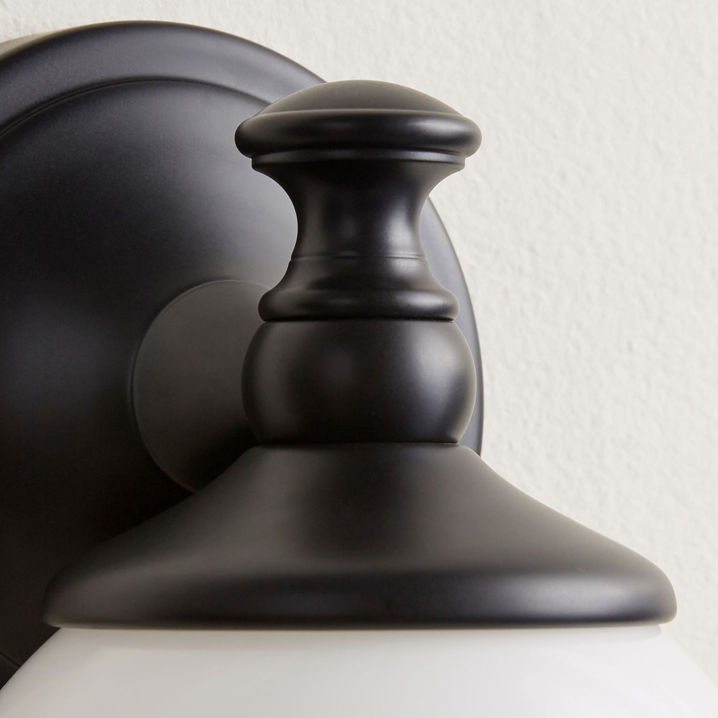 Lisaeth | Minimalistische Arm Wandlamp met Sferische Glazen Bol