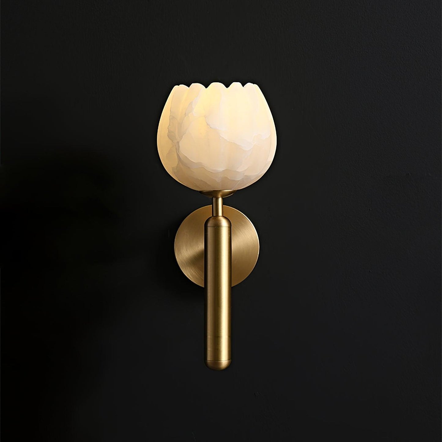 Lyhose | Botanische Alabaster Steen Bloem Sculptuur Wandlamp