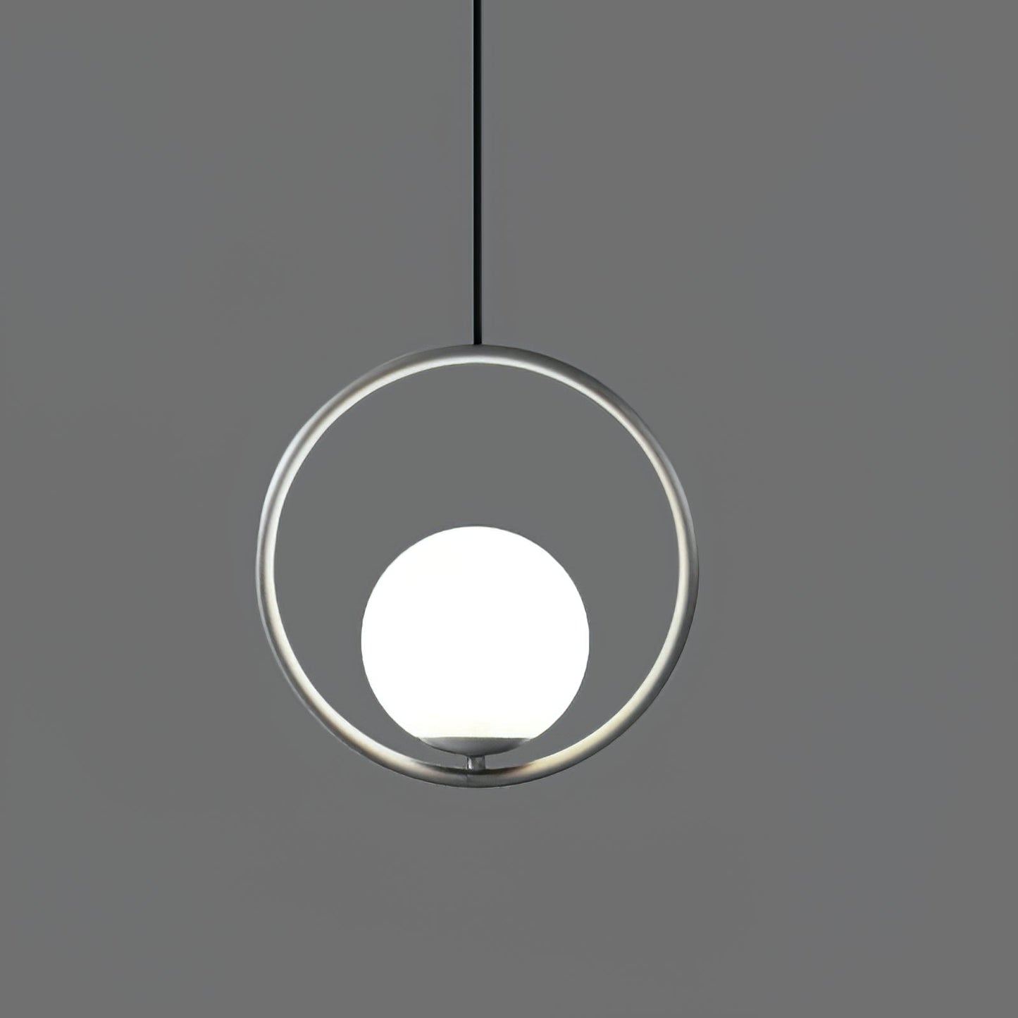 Belvadiro | Minimalistische bolvormige glazen hanglamp