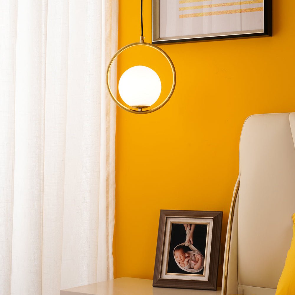 Belvadiro | Minimalistische bolvormige glazen hanglamp