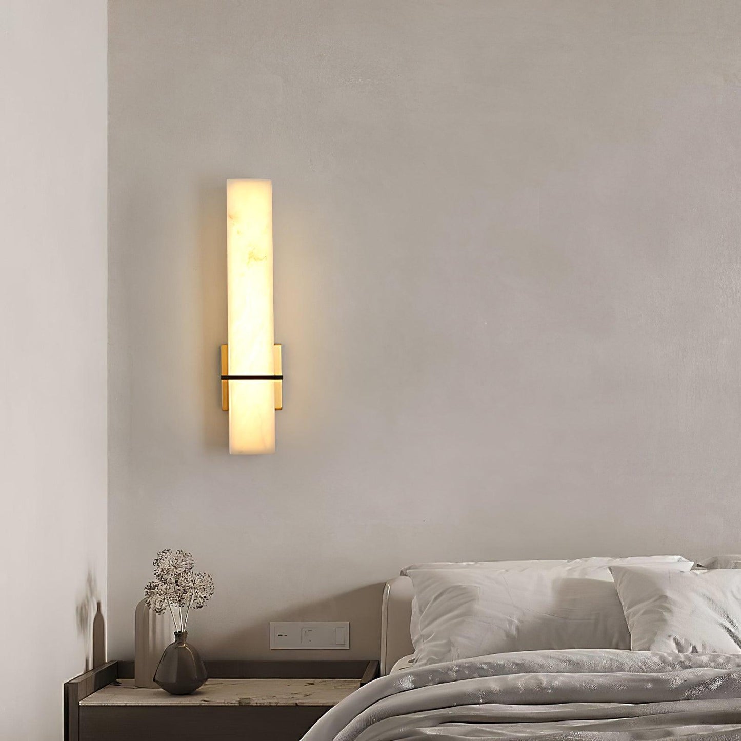 Litta | Luxe Cuboid Witte Alabaster en Messing Wandlamp