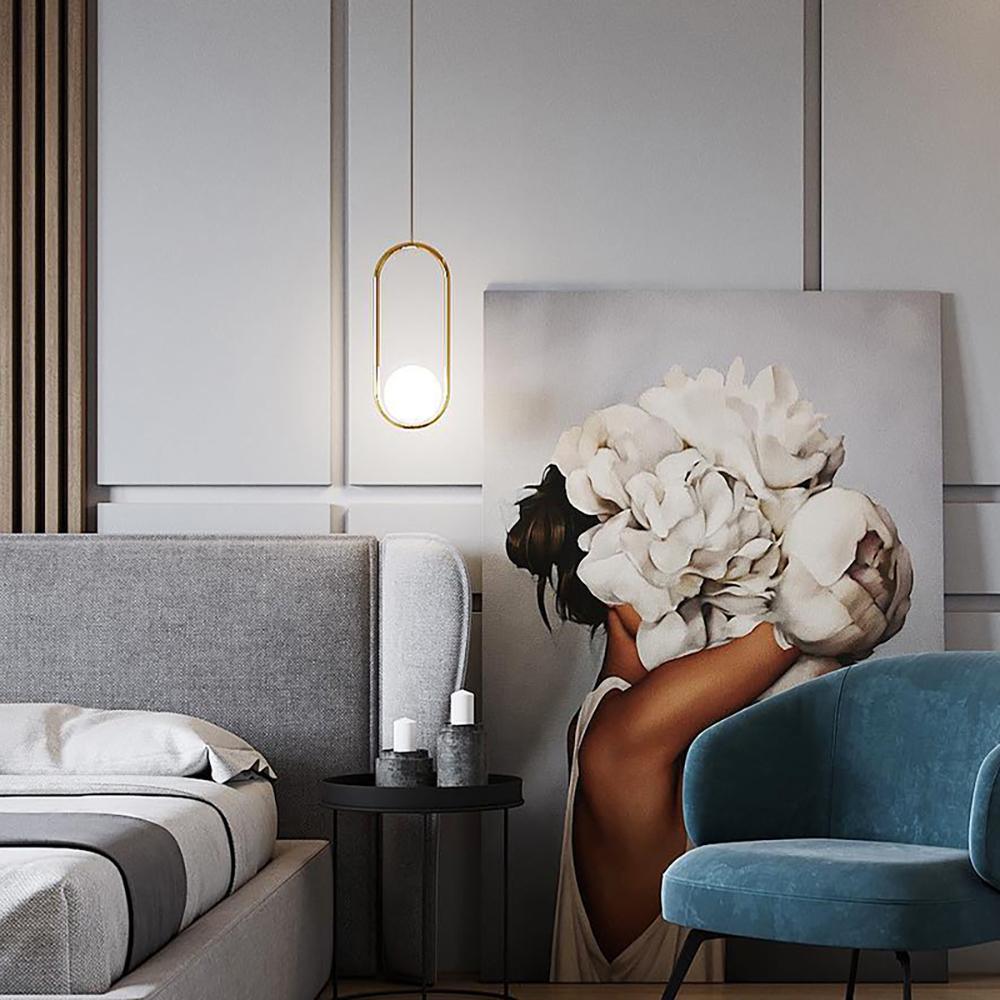 Belvadiro | Minimalistische bolvormige glazen hanglamp