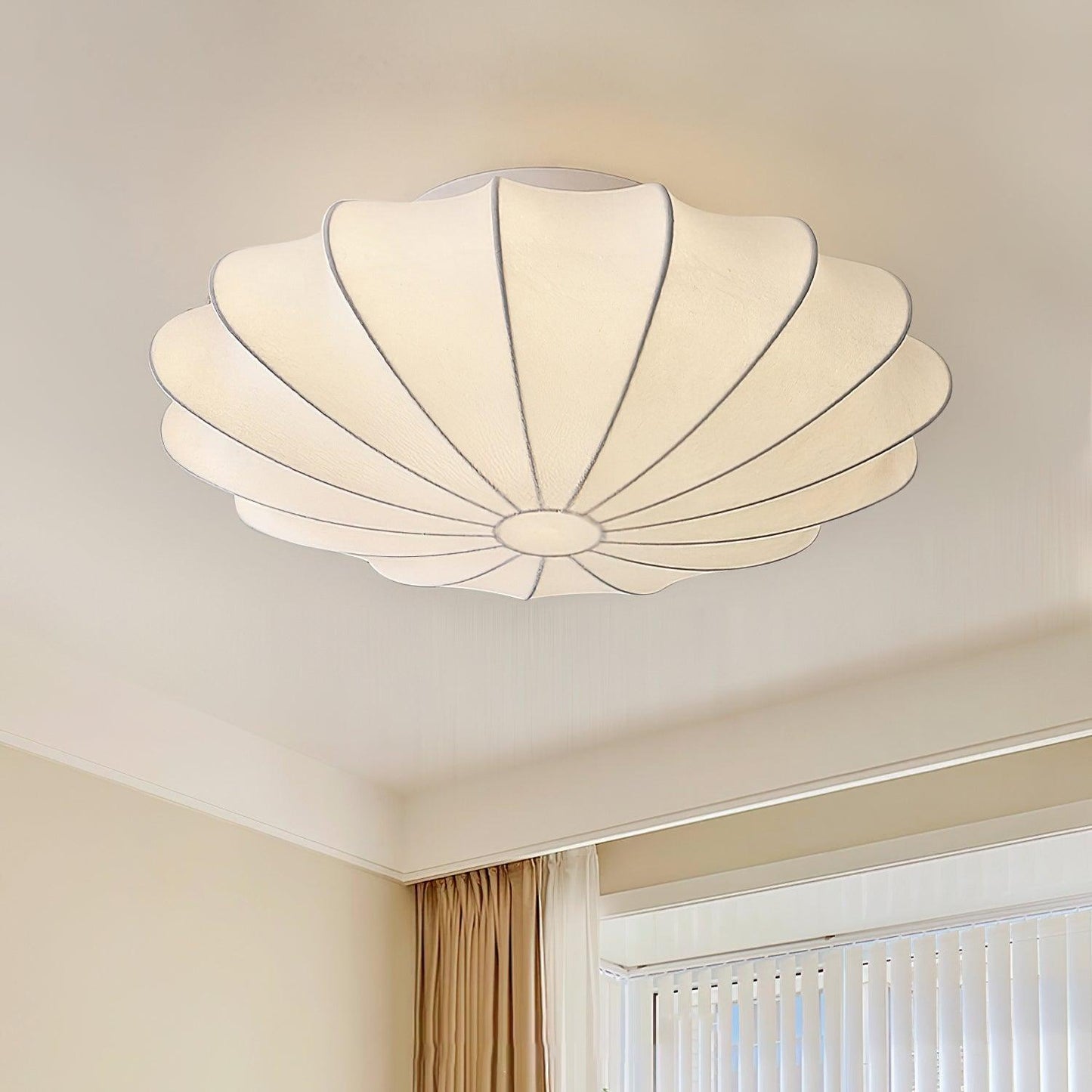Korisand | Mid-century geometrische sculpturale zijden mesh plafondlamp