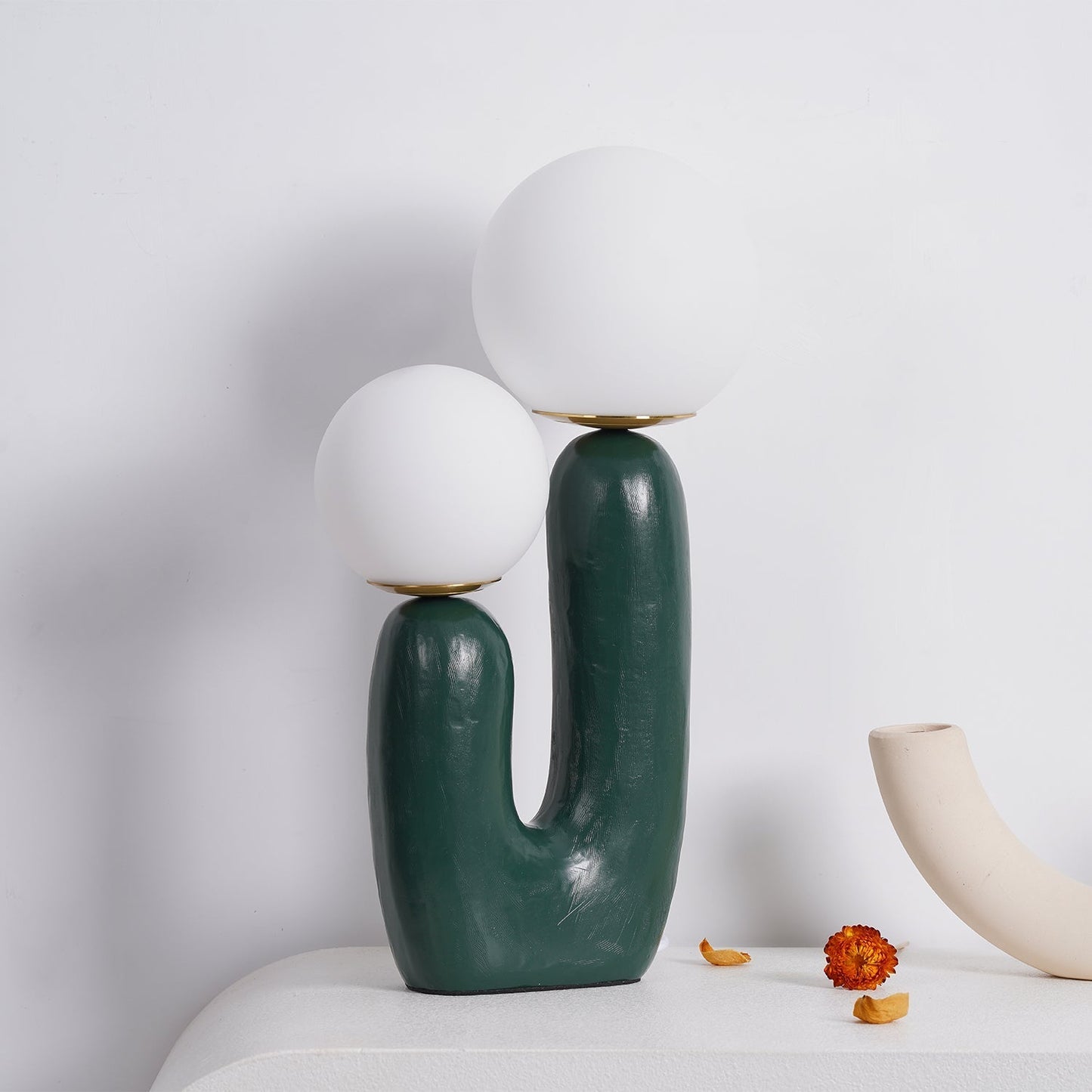 Corisande | Avant-Garde Ruwe Sculpturale Glazen Bol Tafellamp