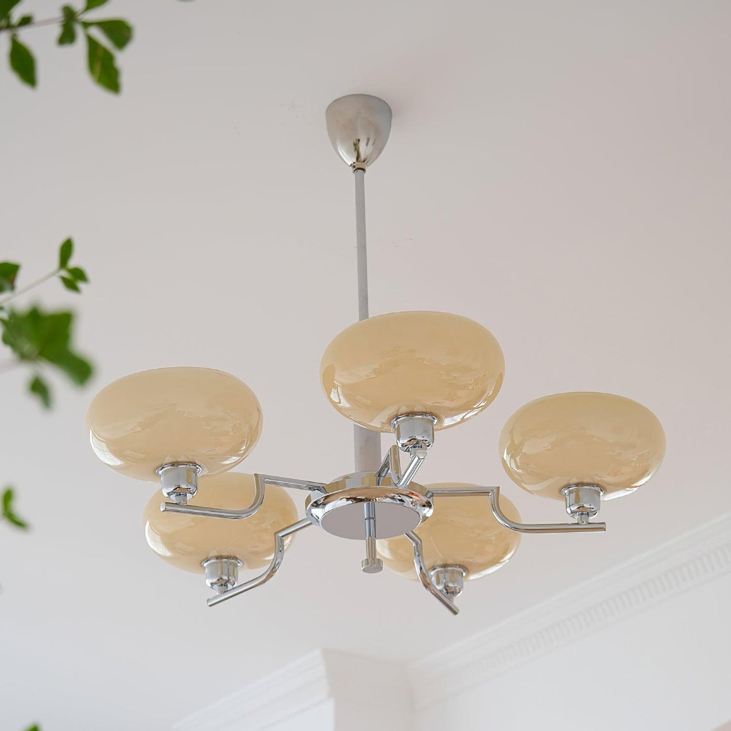 Sythos | Sferische Glazen Globe Messing Frame Hemelse Kroonluchter