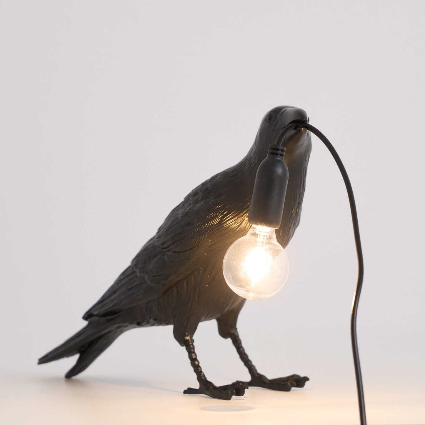 Bristhow | Gotische Sculpturale Vogel Raaf Tafellamp