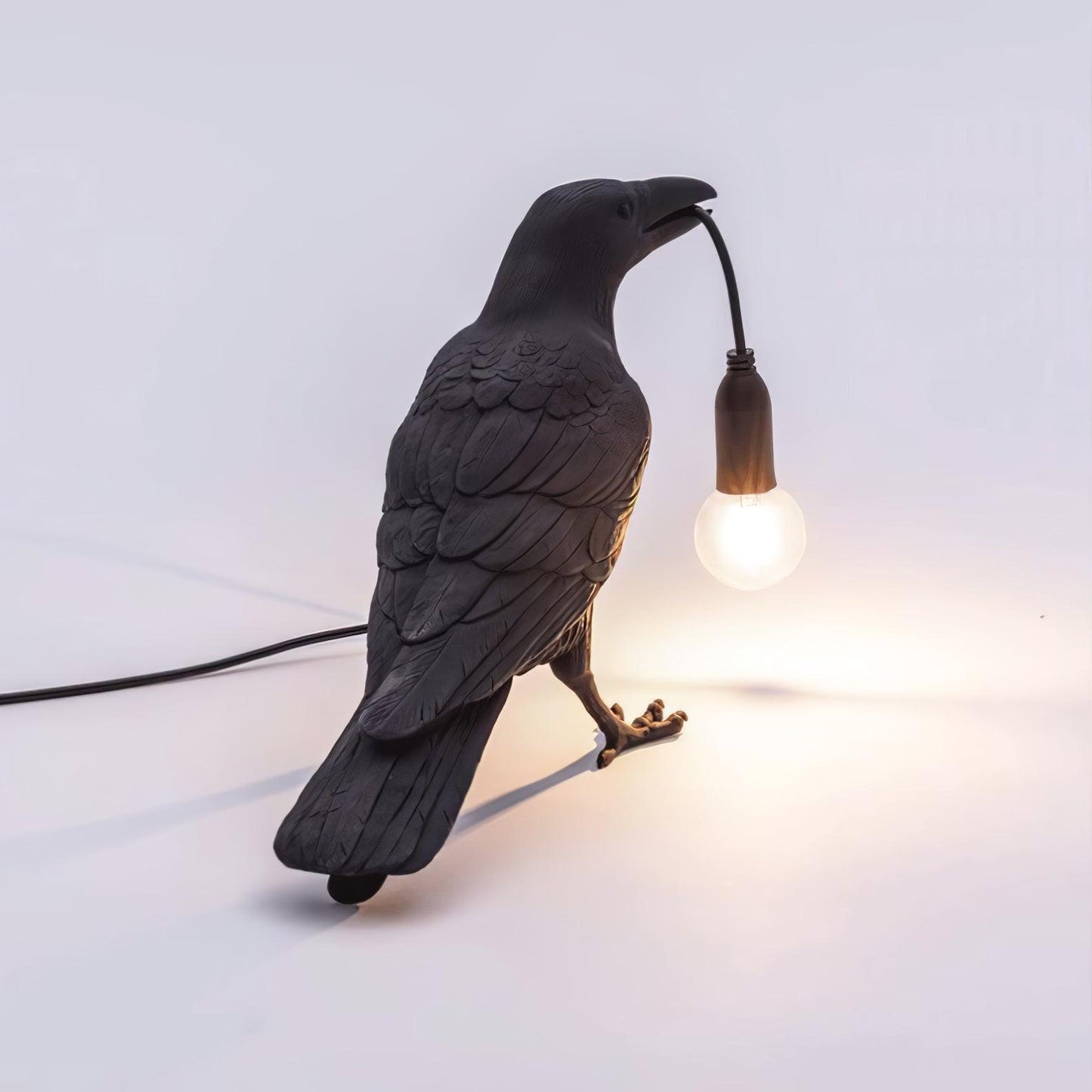 Bristhow | Gotische Sculpturale Vogel Raaf Tafellamp