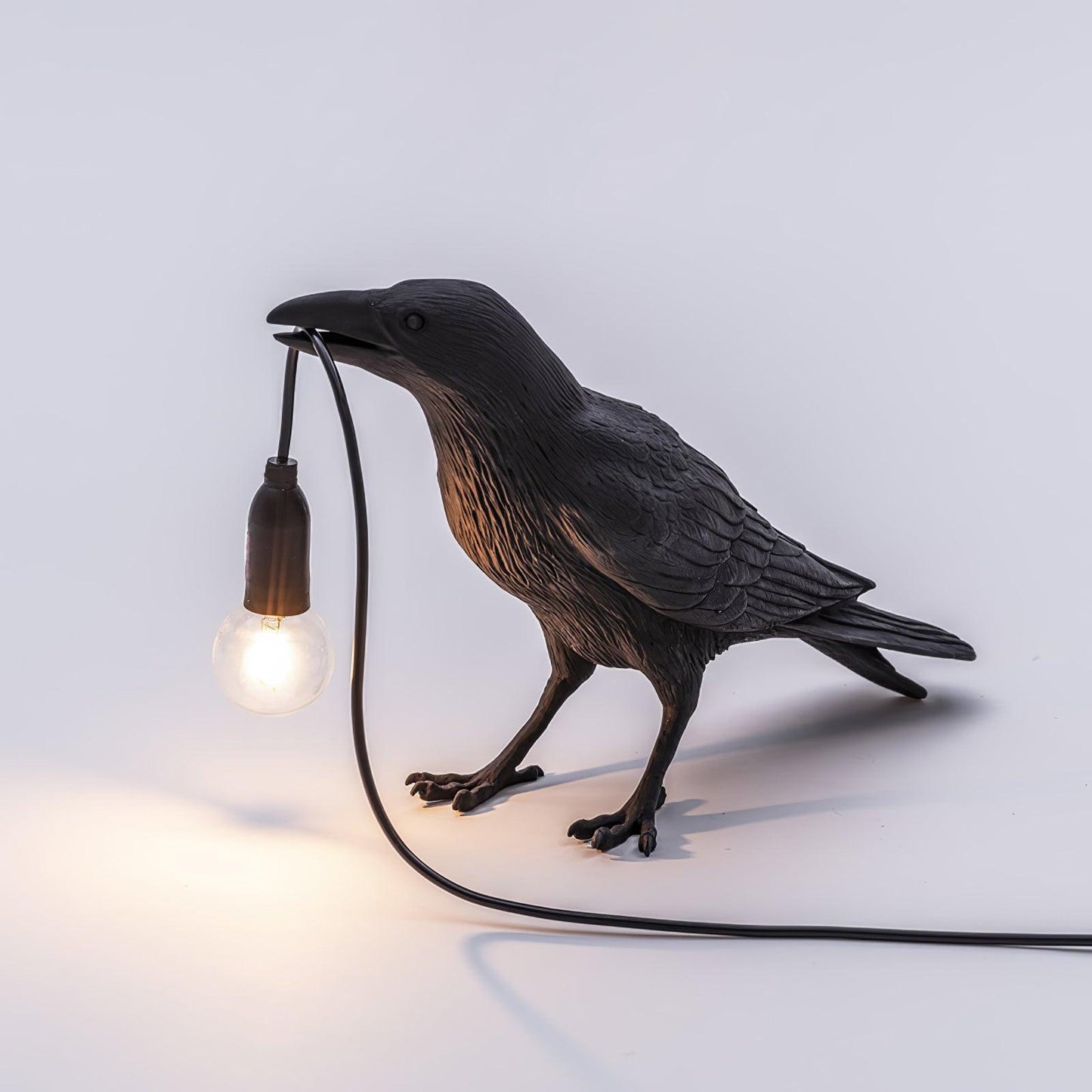 Bristhow | Gotische Sculpturale Vogel Raaf Tafellamp
