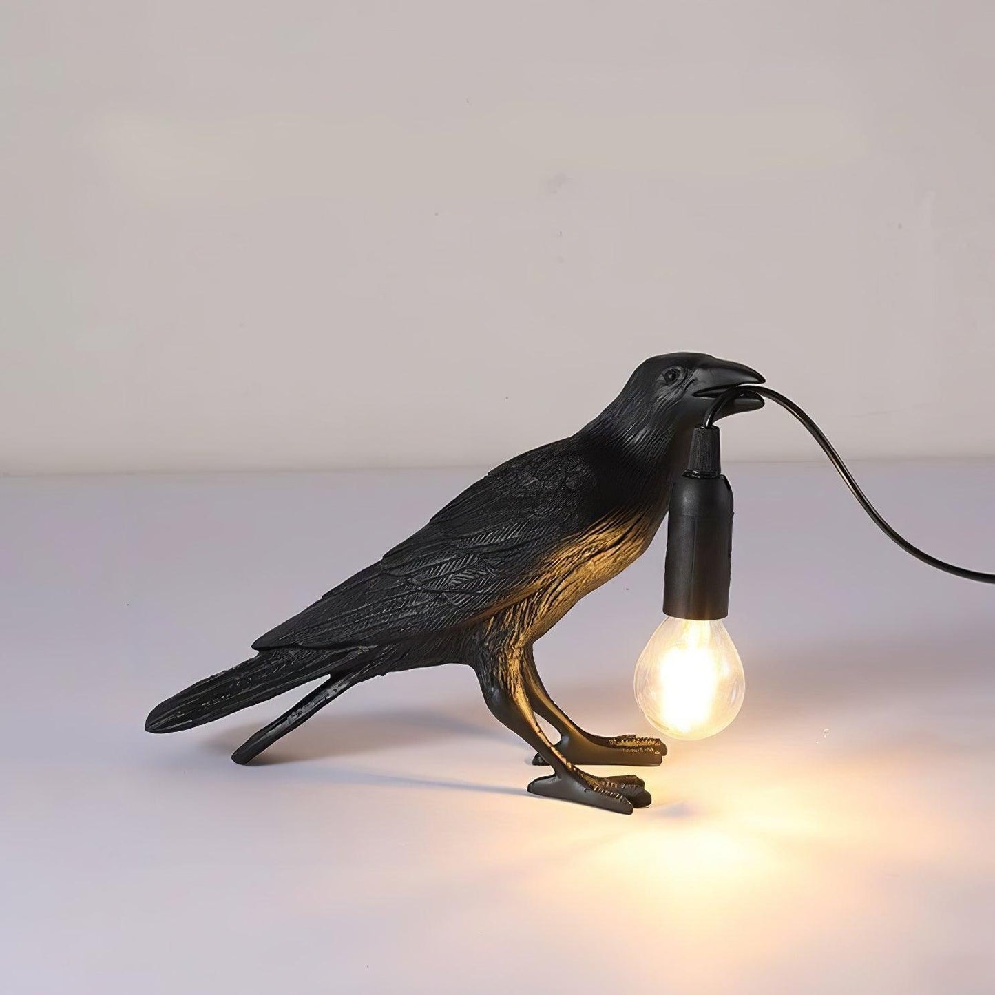 Bristhow | Gotische Sculpturale Vogel Raaf Tafellamp