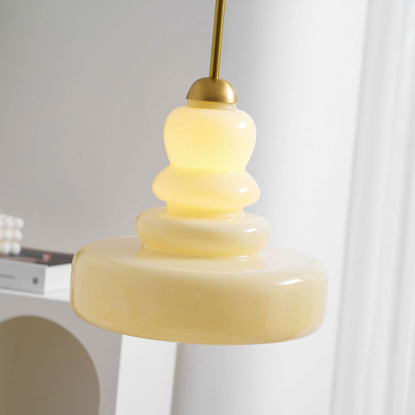 Kestrelle | Traditionele koepelvormige glazen hanglamp