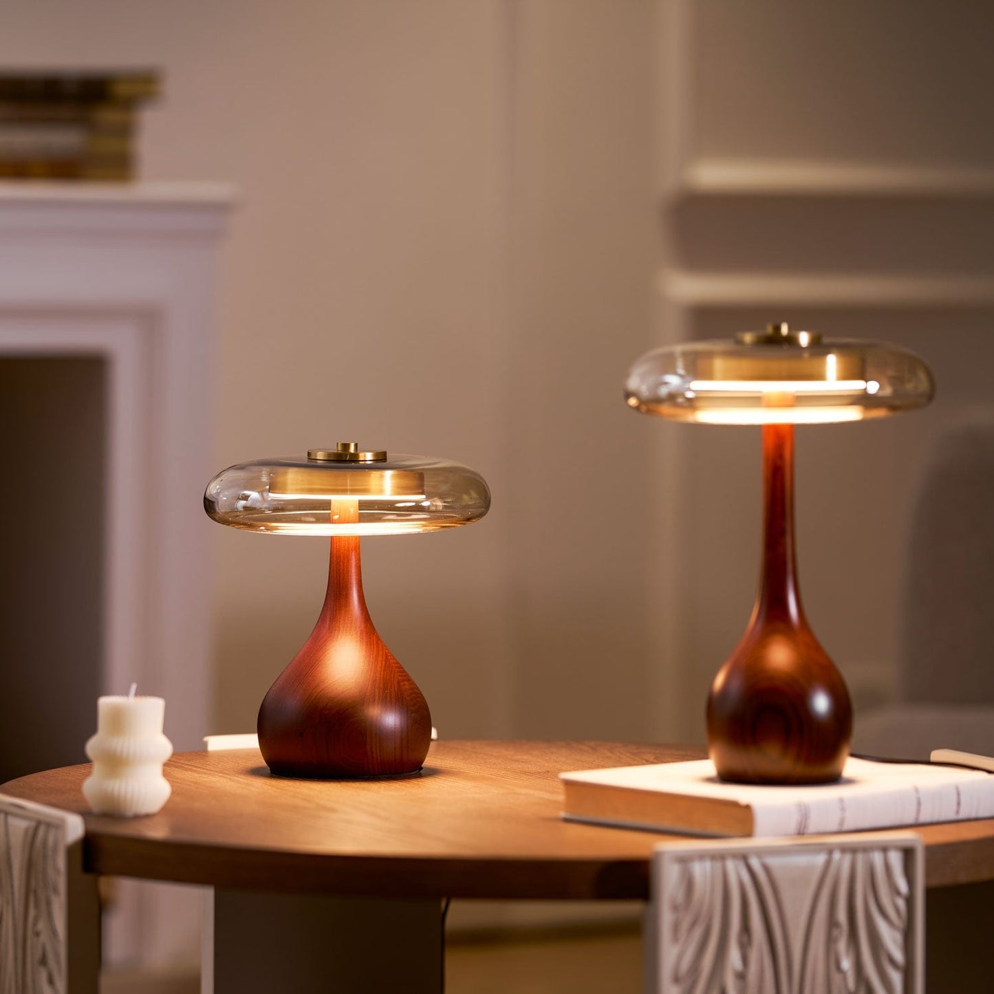 Vancorim | Japandi Gebogen Hout Amber Glas Tafellamp