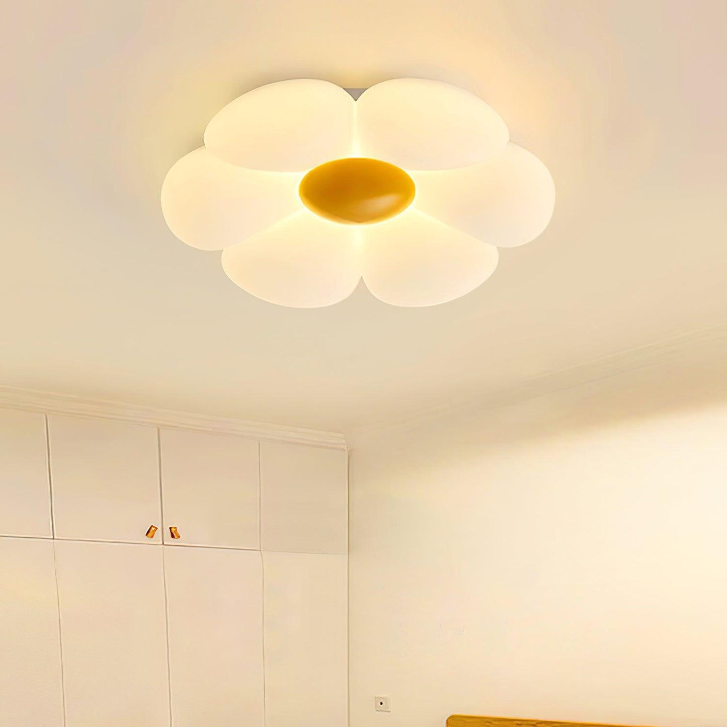 Kaledrin | Bloemmotief silhouet bloeiende opbouw plafondlamp