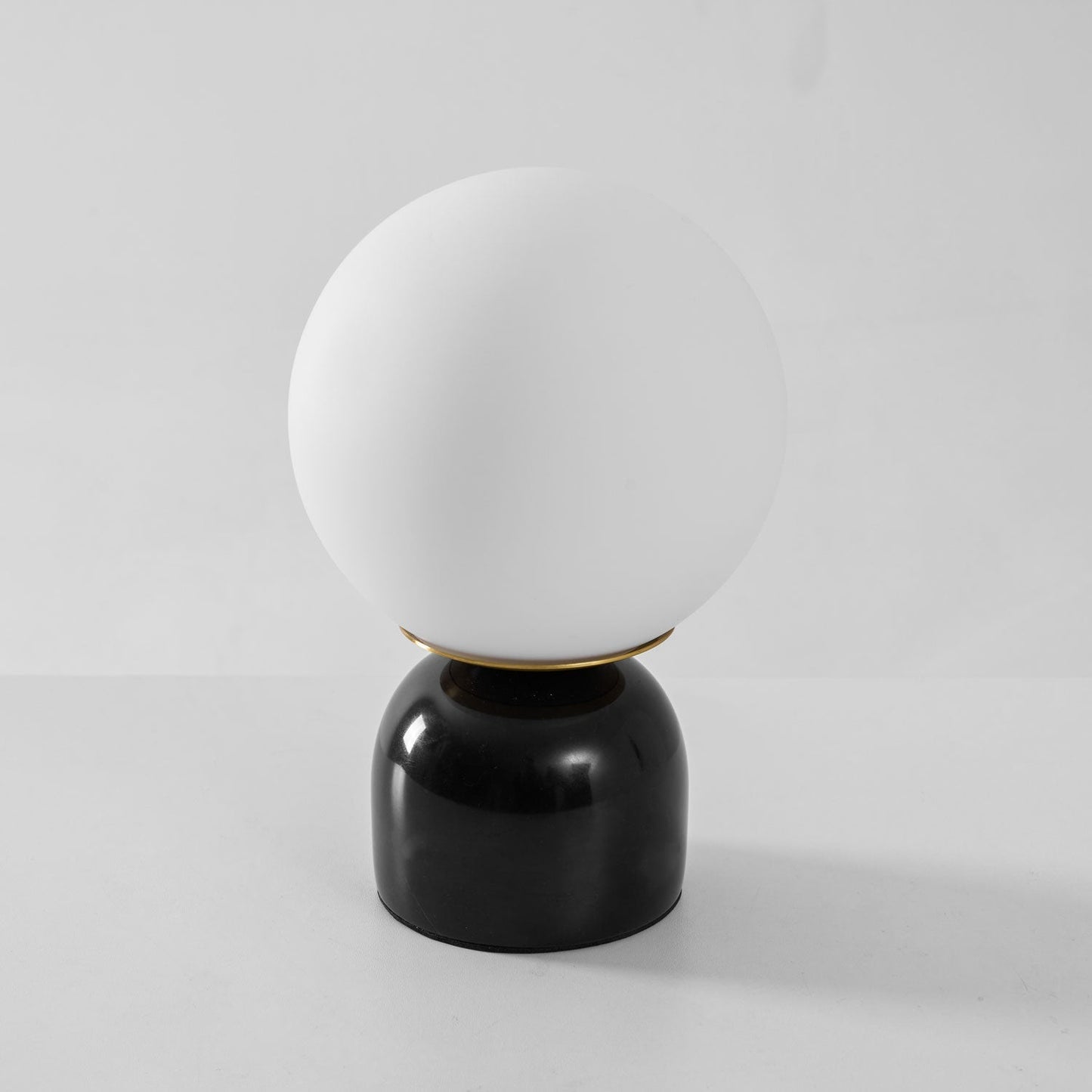 Kendroct | Minimalistische Lichtgevende Bol Accent Tafellamp