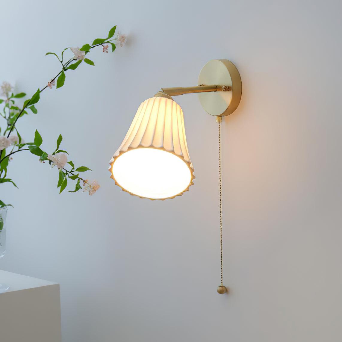 Aethole | Handgemaakte Keramische Vintage Messing Geprofileerde Wandlamp