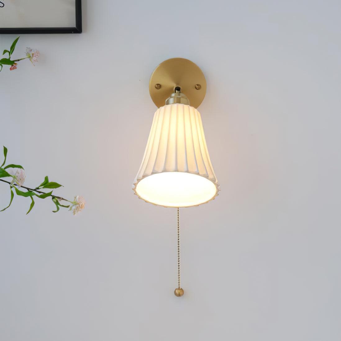 Aethole | Handgemaakte Keramische Vintage Messing Geprofileerde Wandlamp