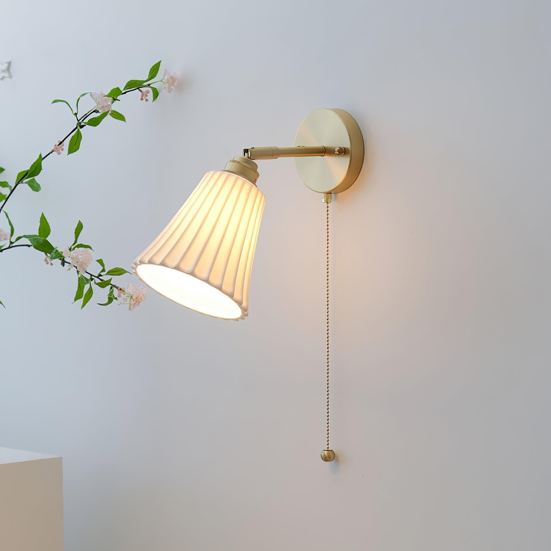 Aethole | Handgemaakte Keramische Vintage Messing Geprofileerde Wandlamp