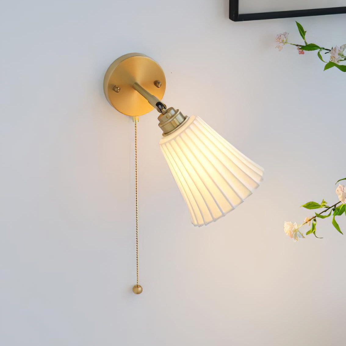 Aethole | Handgemaakte Keramische Vintage Messing Geprofileerde Wandlamp