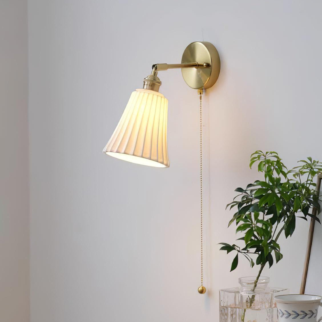 Aethole | Handgemaakte Keramische Vintage Messing Geprofileerde Wandlamp