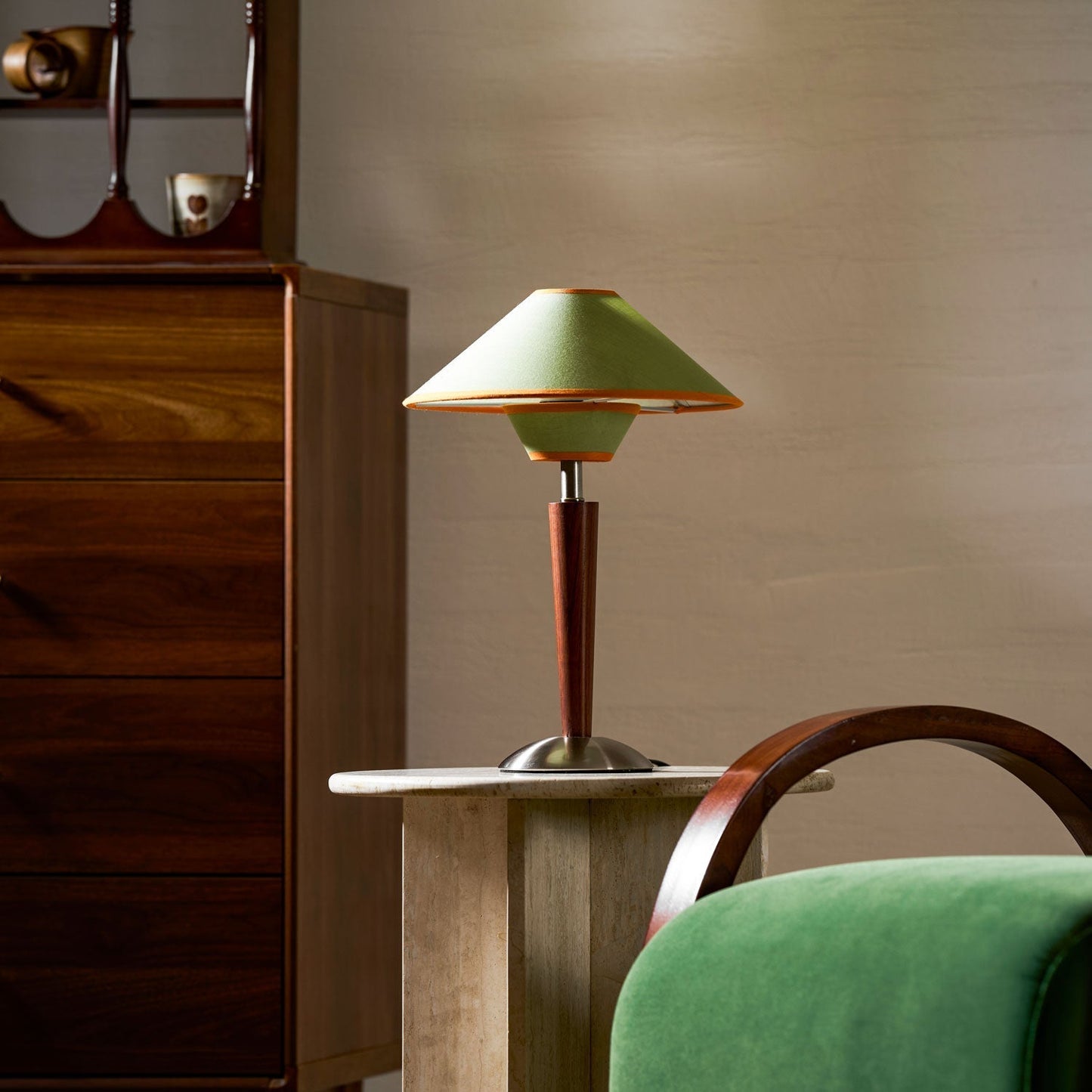 Zymorica | Midcentury Moderne Notenhouten Kolom Accent Tafellamp