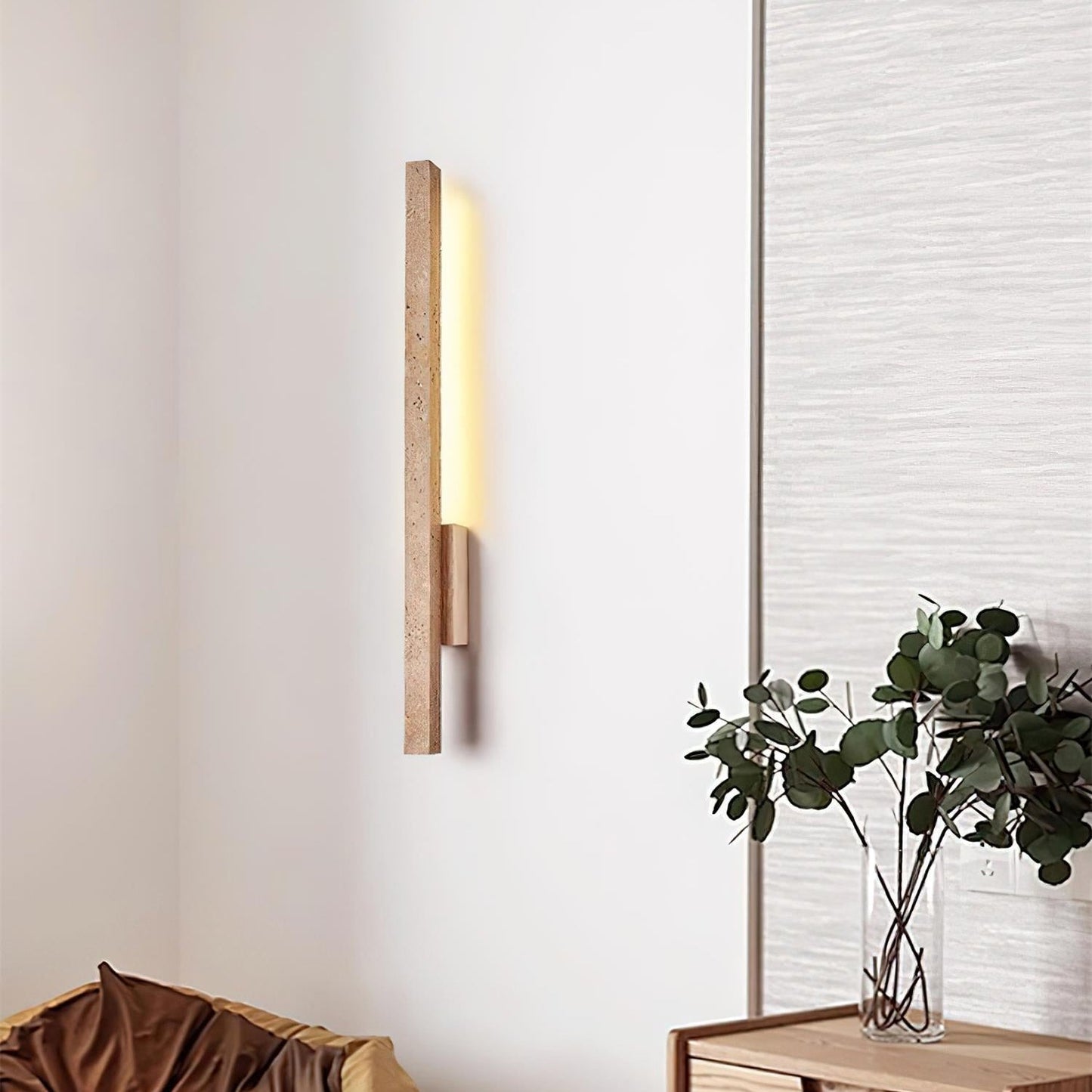 Aeryss | Lineaire Architectonische Travertijn Steen Wandlamp