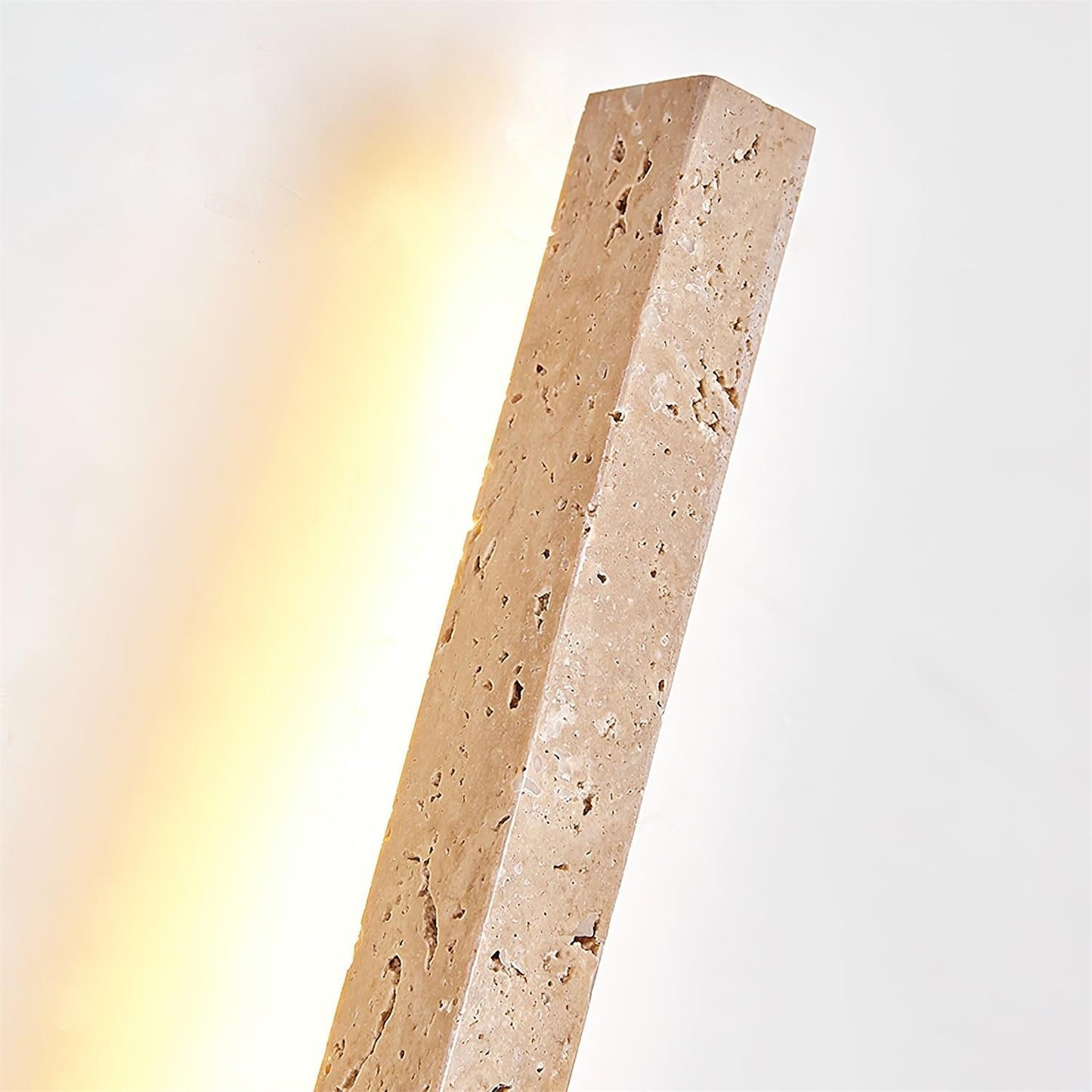 Aeryss | Lineaire Architectonische Travertijn Steen Wandlamp