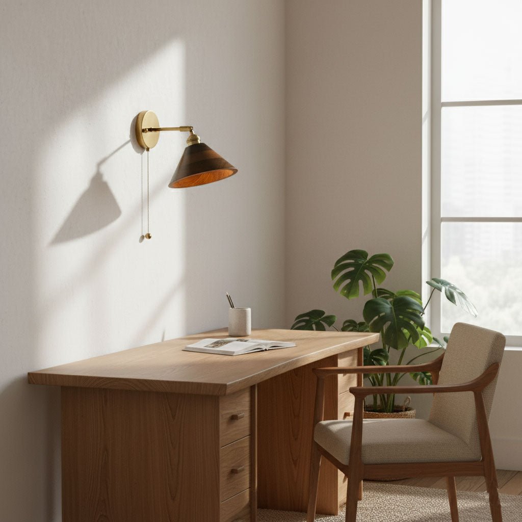 Thorgren | Midcentury Geometrische Kegel Silhouet Houten Wandlamp