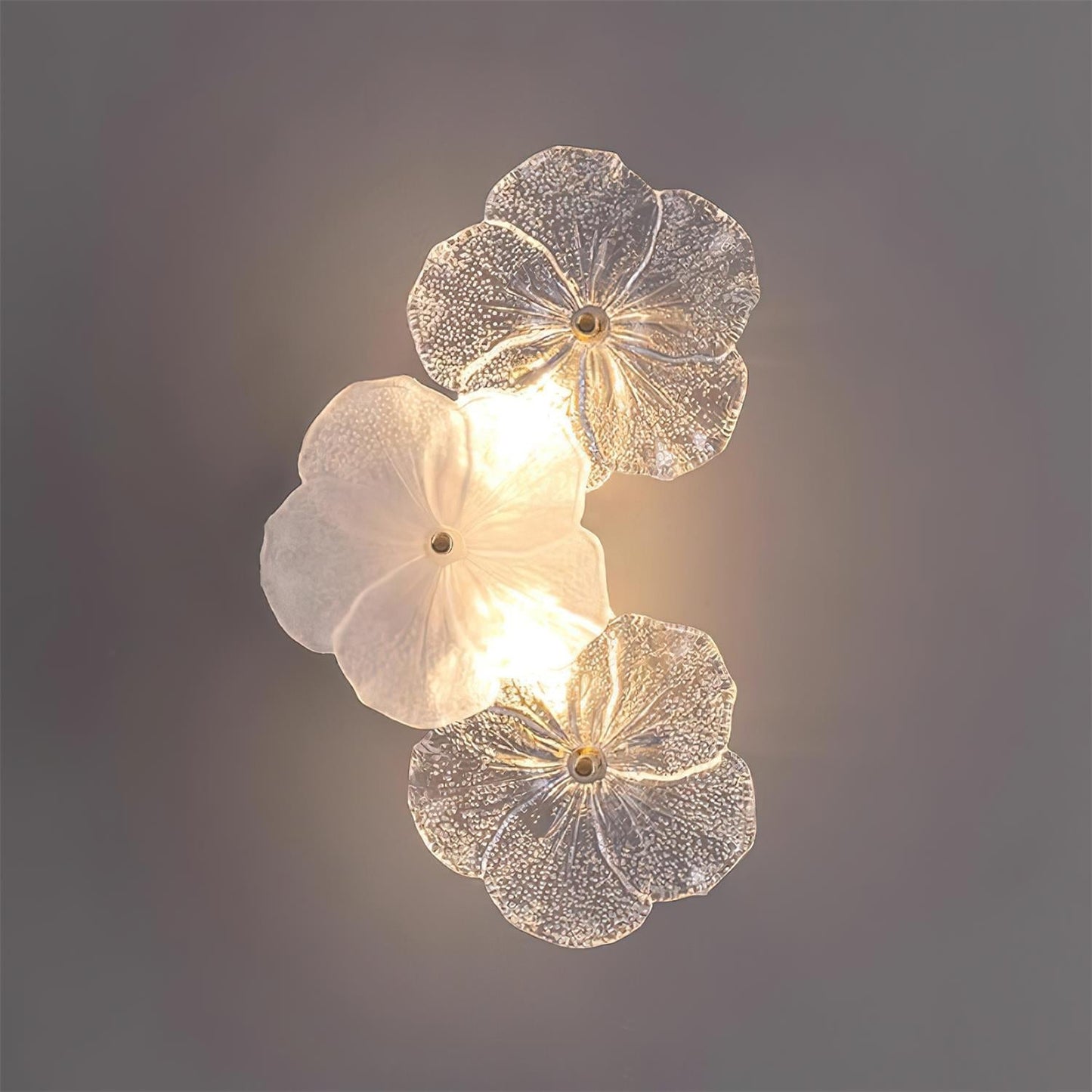 Erislys | Botanische Bloem Sculpturale Glazen Bloemblaadjes Wandlamp