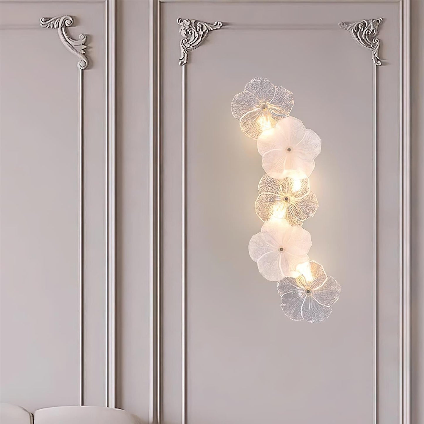 Erislys | Botanische Bloem Sculpturale Glazen Bloemblaadjes Wandlamp