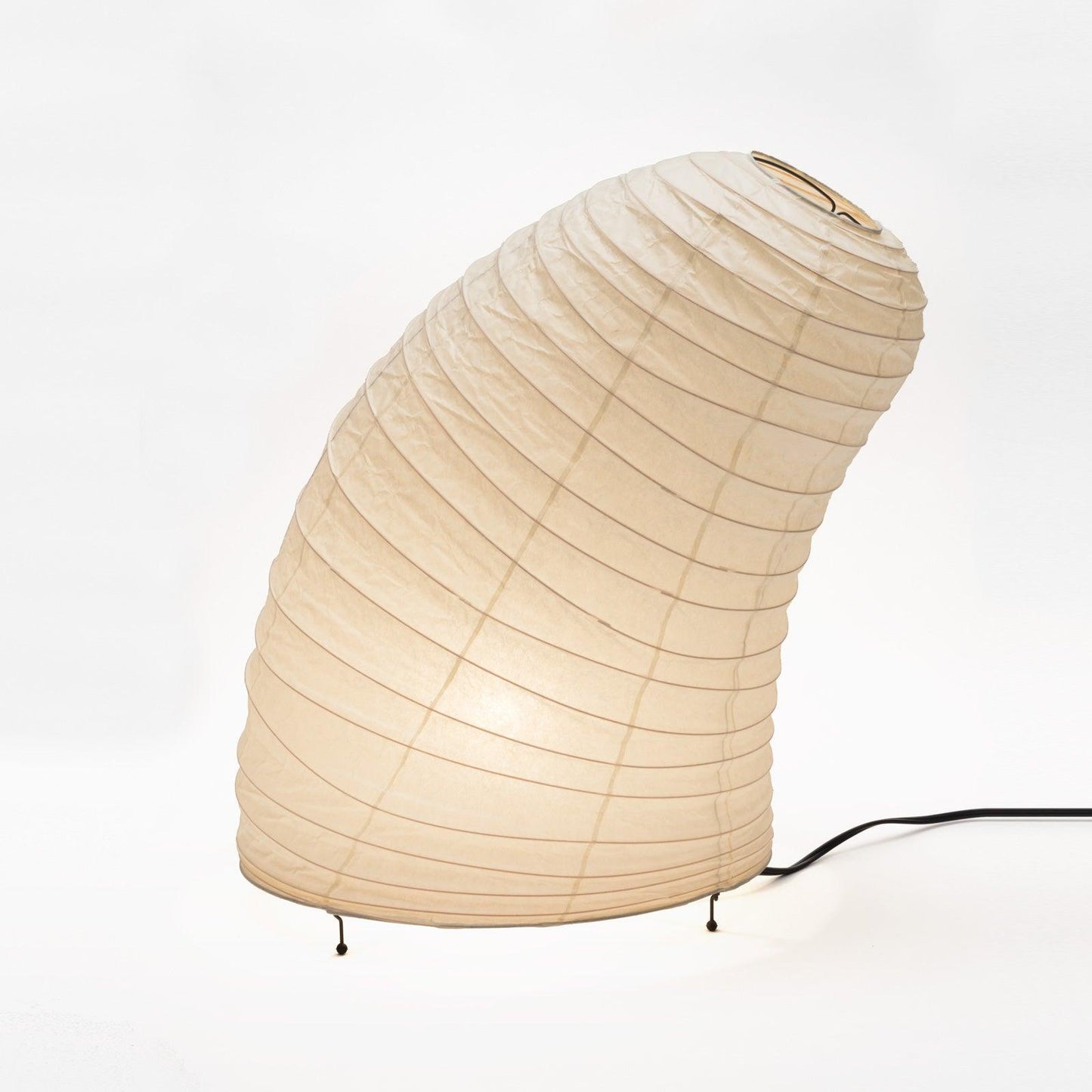 Kryntaleo | Japanse Geribbelde Bamboe Silhouet Oosterse Accent Tafellamp