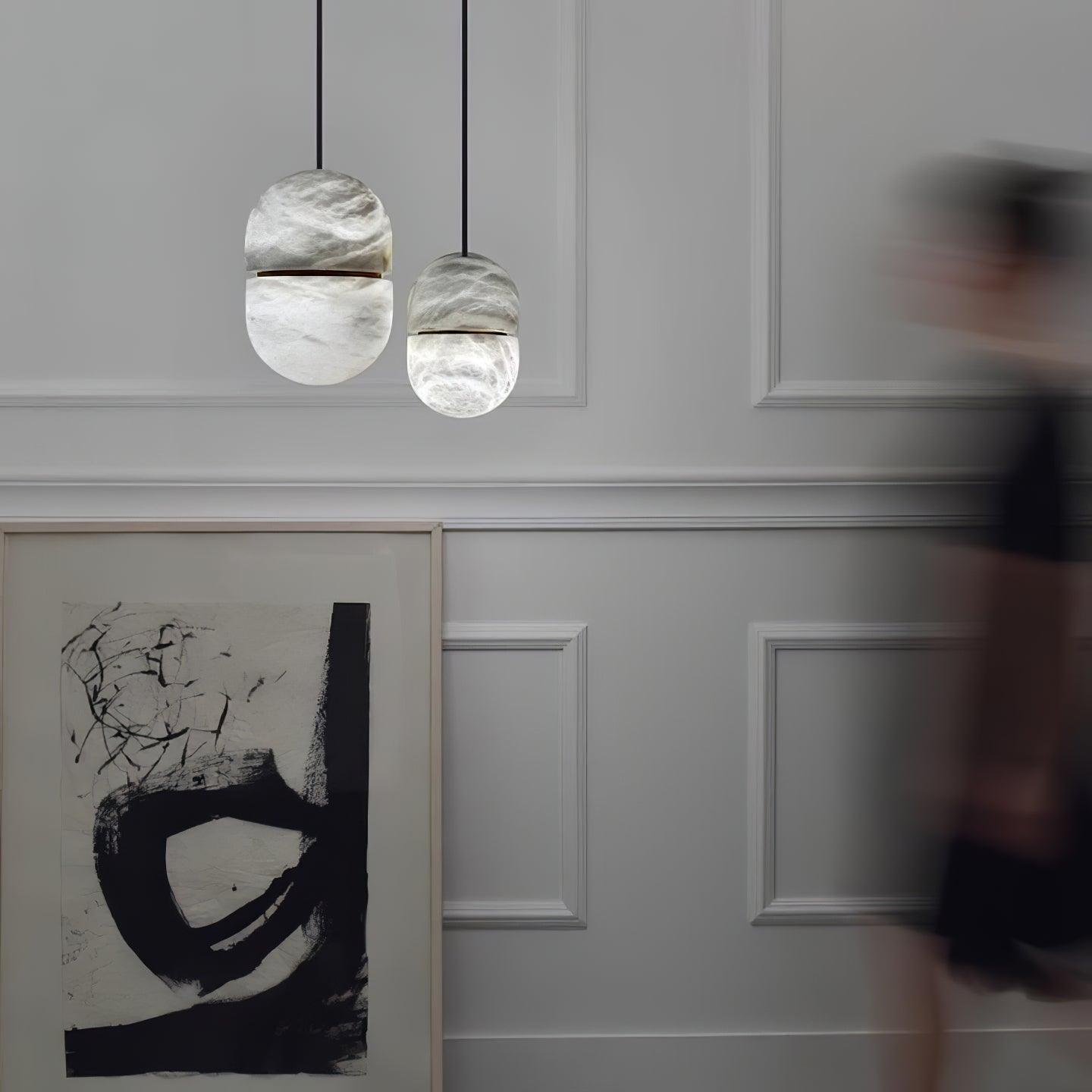 Caythos | Sculpturale Capsule Alabaster Steen Hanglamp
