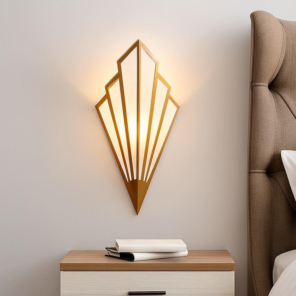 Veltrium | Moderne Geometrische Driehoek LED Metalen Wandlamp
