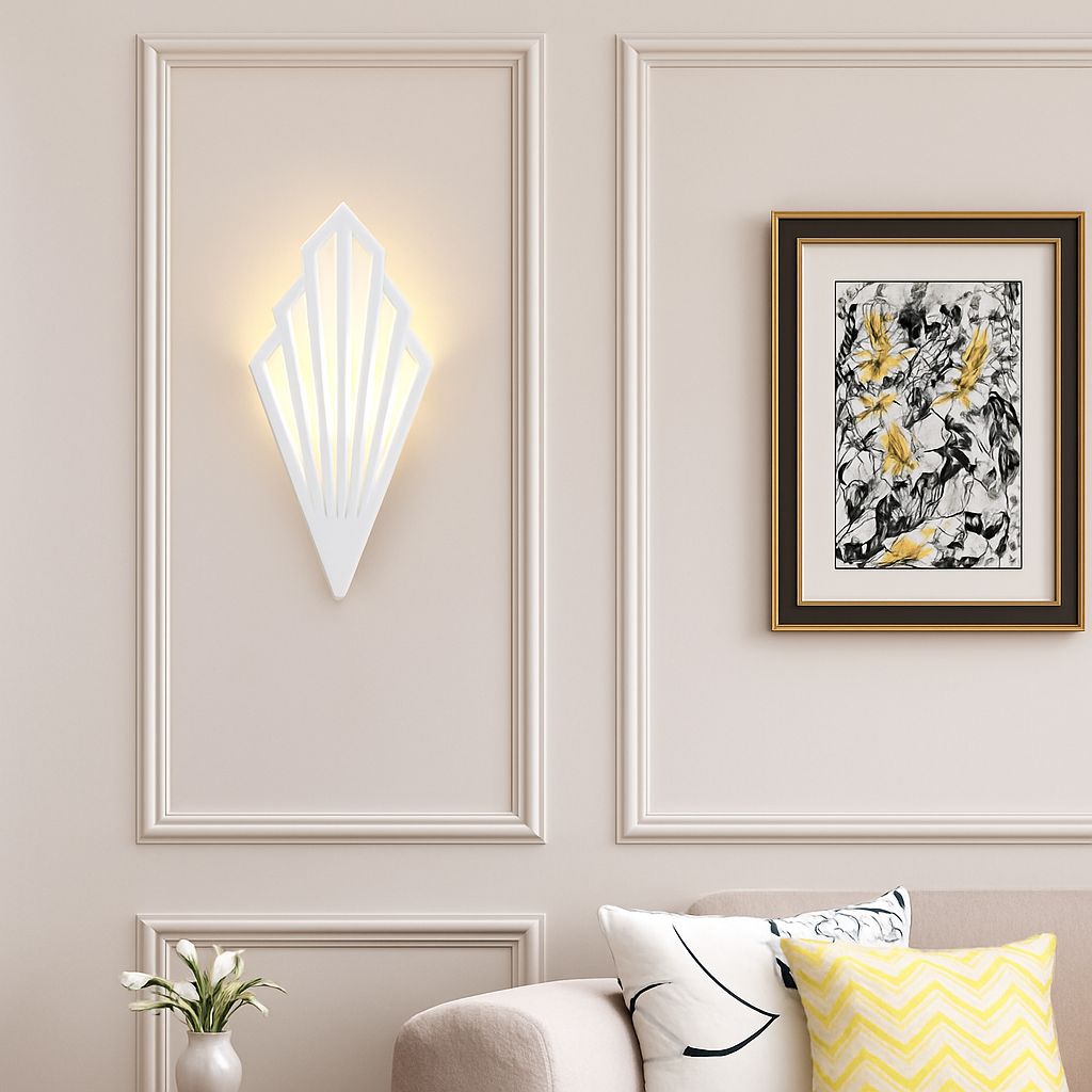 Veltrium | Moderne Geometrische Driehoek LED Metalen Wandlamp