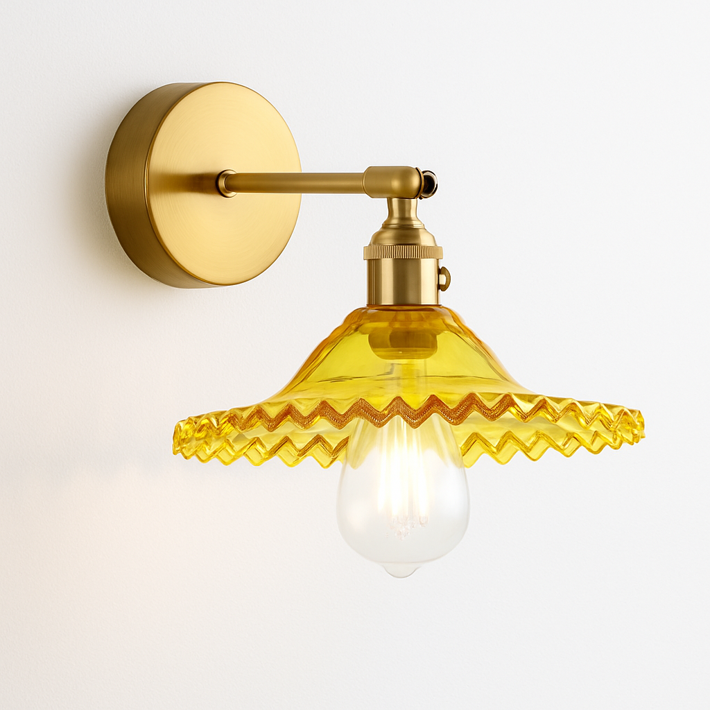 Kelviane | Vintage Art Deco Messing Glazen Kap Wandlamp