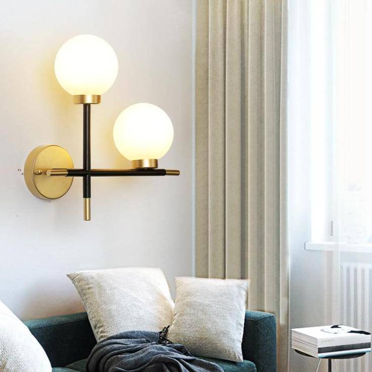 Vesquir| Moderne Metalen Stang Glazen Bol Decoratieve Wandlamp